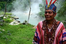 Šaman iz amazonske džungle koji je pod utjecajem ritualnih droga komunicirao s biljkama koje su mu „govorile“ koje se bolesti pomoću njih mogu liječiti.