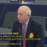 Godfrey Bloom u Europskom parlamentu: "Zašto je cijeli bankarski sustav prijevara?"